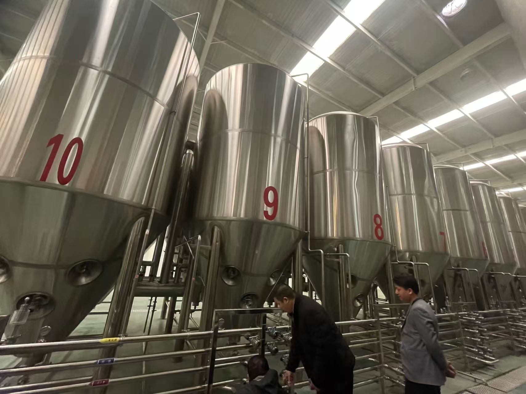 宿松精酿啤酒设备厂—平面布置、设备设计、制造、调试、培训等一条龙服务